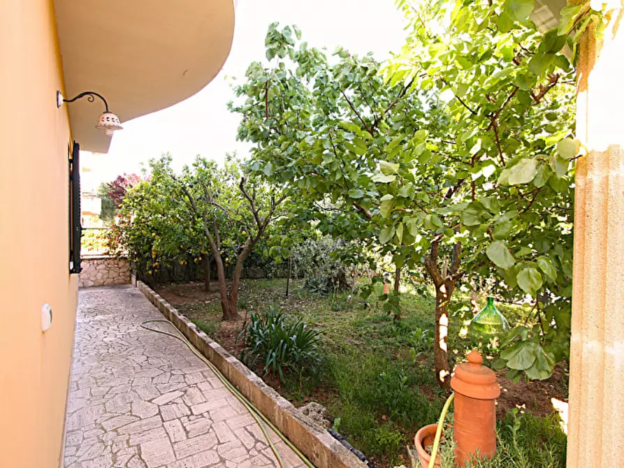 Immagine 14 di Villa in vendita  in SP Neviano a Tuglie