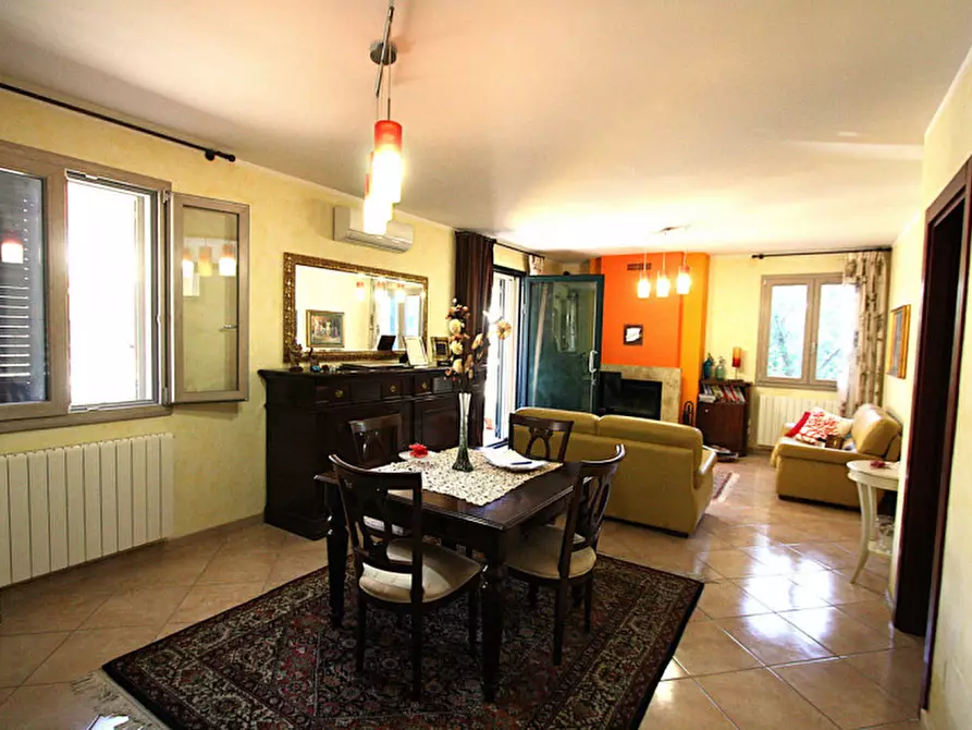 Immagine 32 di Villa in vendita  in SP Neviano a Tuglie