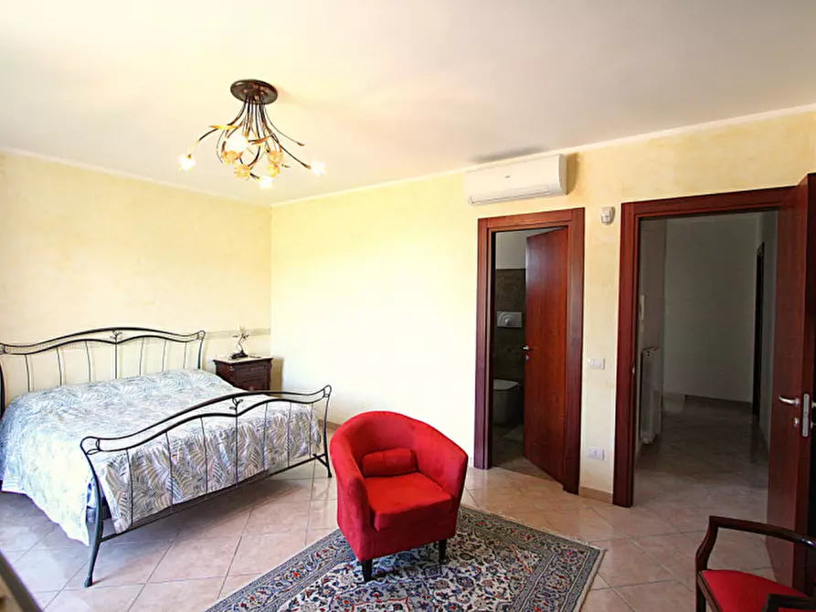 Immagine 42 di Villa in vendita  in SP Neviano a Tuglie