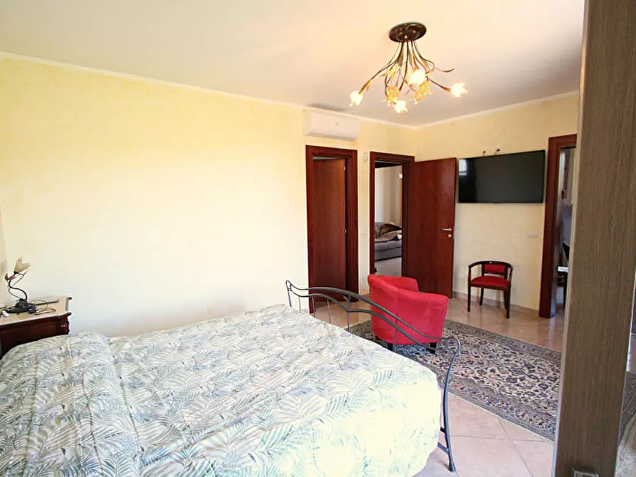 Immagine 43 di Villa in vendita  in SP Neviano a Tuglie