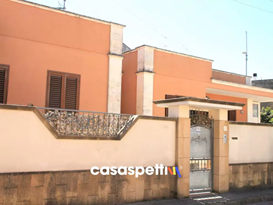 Immagine 2 di Villa in vendita  in Via Giuseppe Saragat, 15 a Lecce