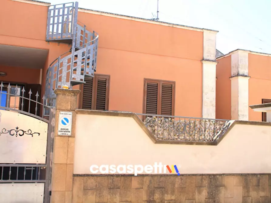 Immagine 3 di Villa in vendita  in Via Giuseppe Saragat, 15 a Lecce