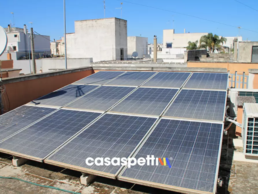 Immagine 44 di Villa in vendita  in Via Giuseppe Saragat, 15 a Lecce