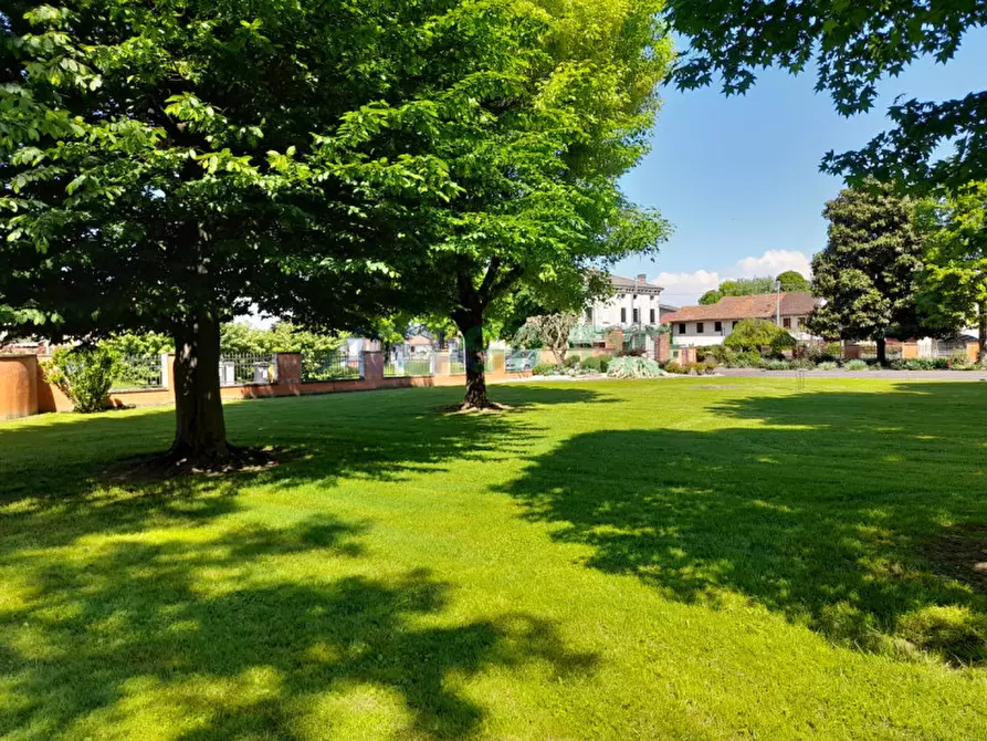 Immagine 6 di Casa trifamiliare in vendita  in Via Piave a Quinto Vicentino