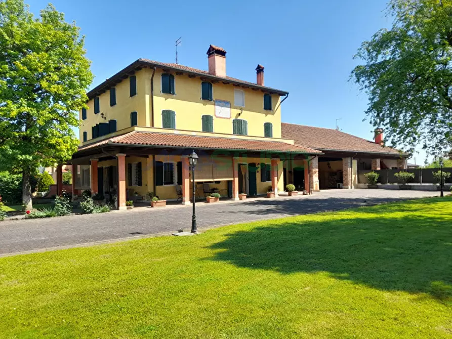 Immagine 11 di Casa trifamiliare in vendita  in Via Piave a Quinto Vicentino