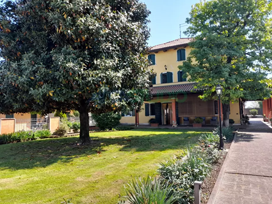 Immagine 12 di Casa trifamiliare in vendita  in Via Piave a Quinto Vicentino