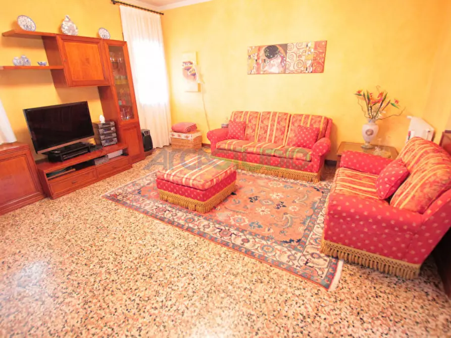 Immagine 23 di Casa trifamiliare in vendita  in Via Piave a Quinto Vicentino