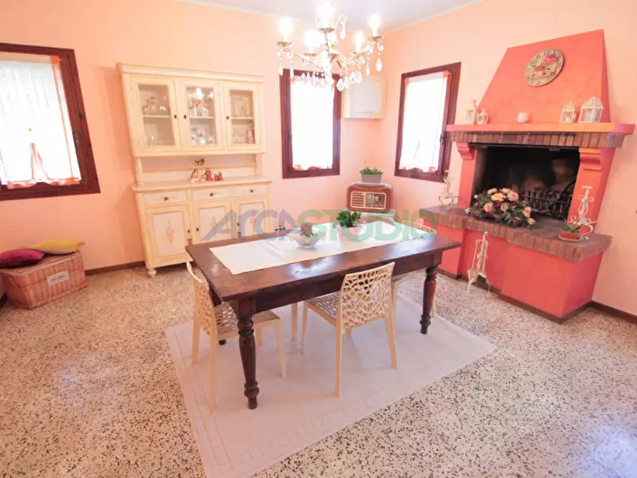 Immagine 27 di Casa trifamiliare in vendita  in Via Piave a Quinto Vicentino