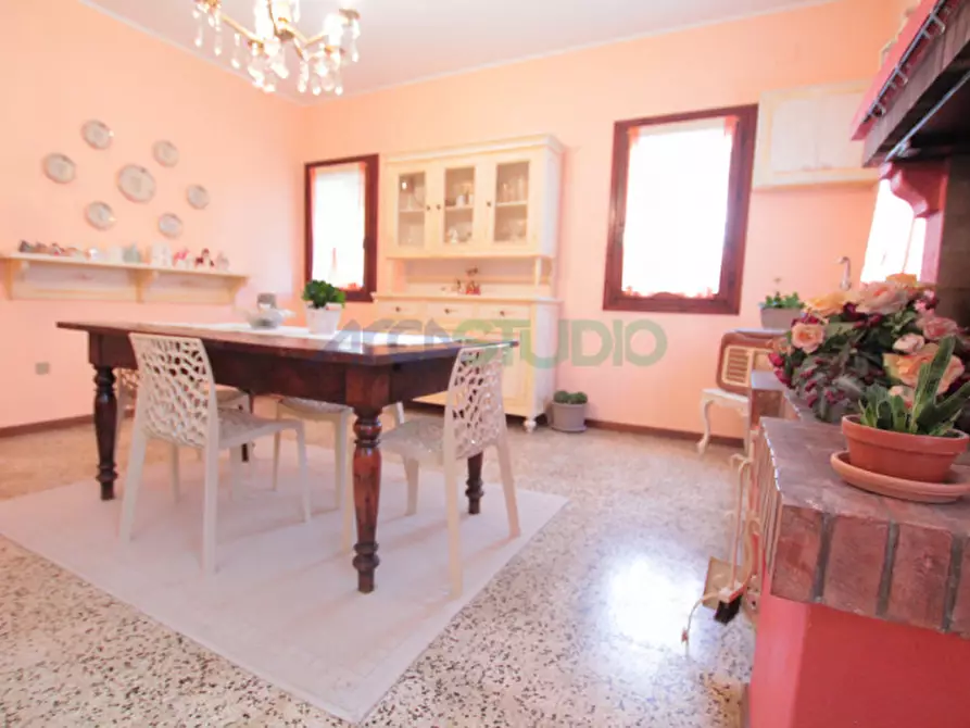 Immagine 28 di Casa trifamiliare in vendita  in Via Piave a Quinto Vicentino