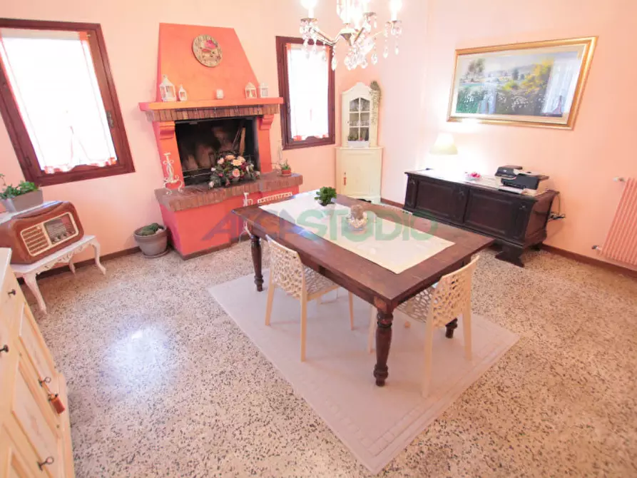 Immagine 75 di Casa trifamiliare in vendita  in Via Piave a Quinto Vicentino