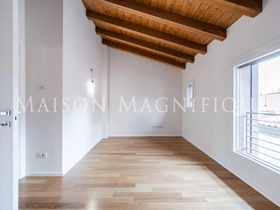 Immagine 29 di Villetta a schiera in vendita  in Via del pero a Pianoro