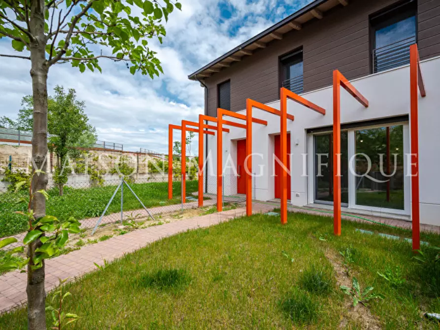 Immagine 34 di Villetta a schiera in vendita  in Via del pero a Pianoro