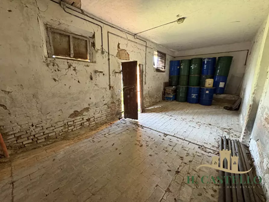 Immagine 26 di Rustico / casale in vendita  in Località Cozzano a Castiglione Del Lago