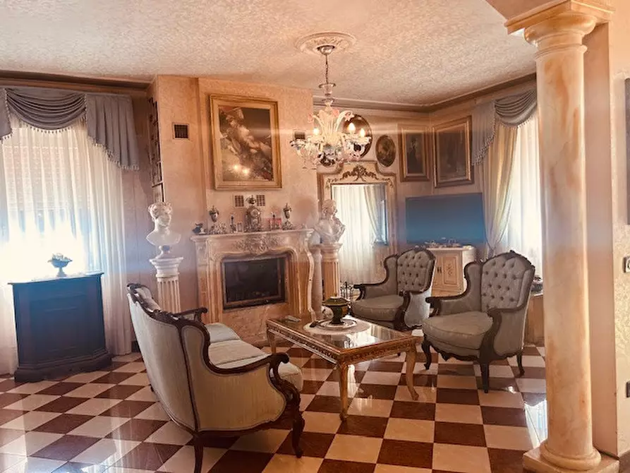 Immagine 11 di Casa indipendente in vendita  in via borgo treviso a Castelfranco Veneto