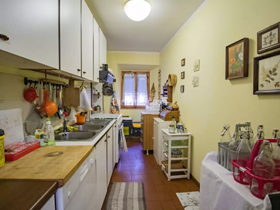 Immagine 4 di Casa indipendente in vendita  a Prato