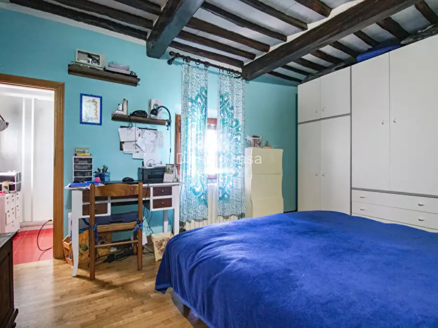 Immagine 6 di Casa indipendente in vendita  a Prato