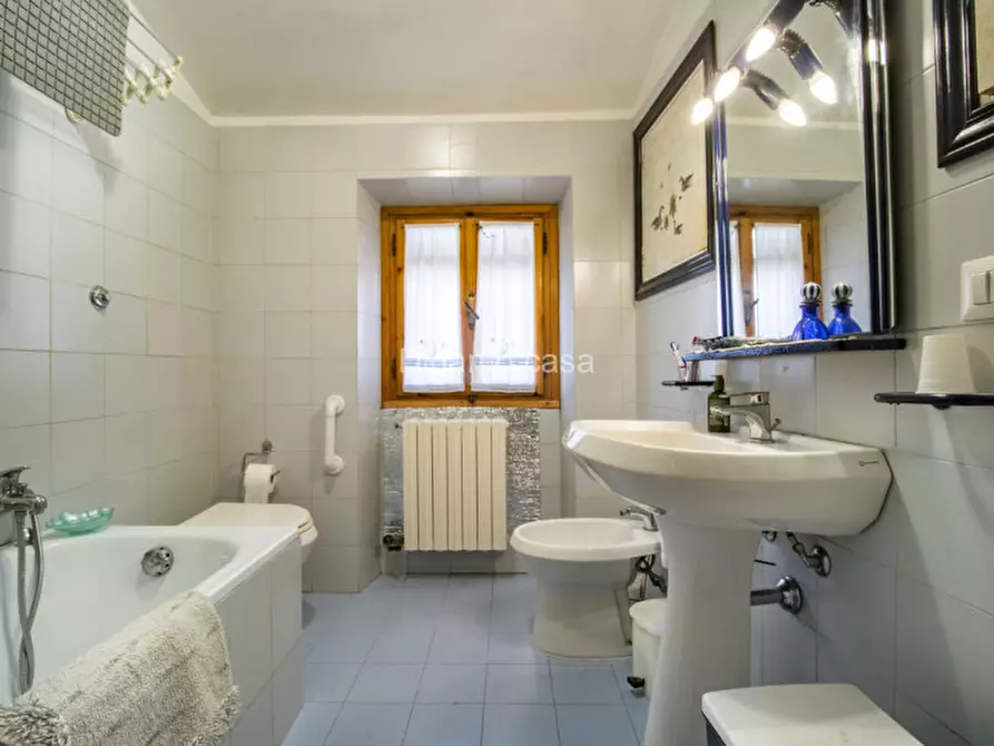 Immagine 8 di Casa indipendente in vendita  a Prato