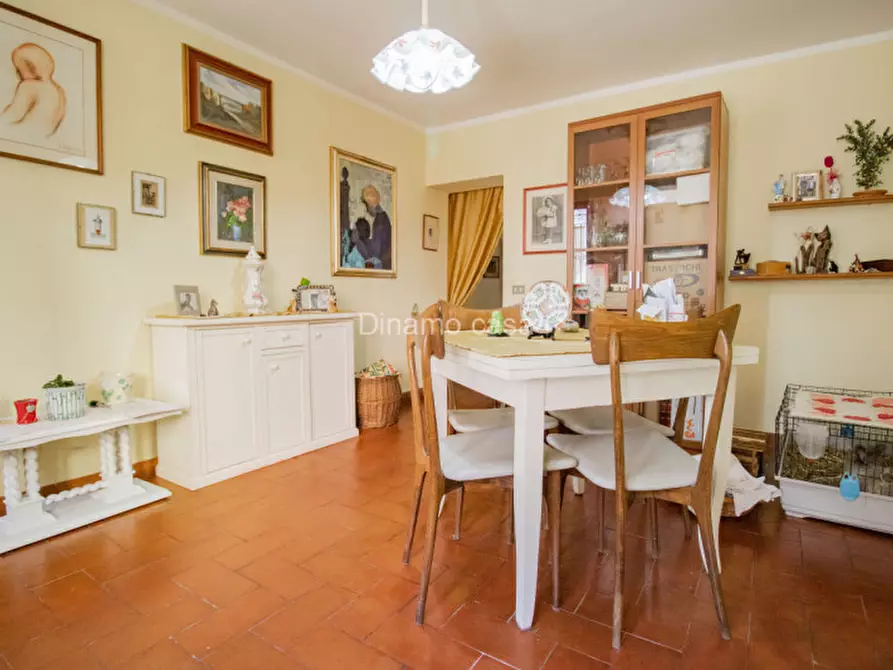 Immagine 9 di Casa indipendente in vendita  a Prato