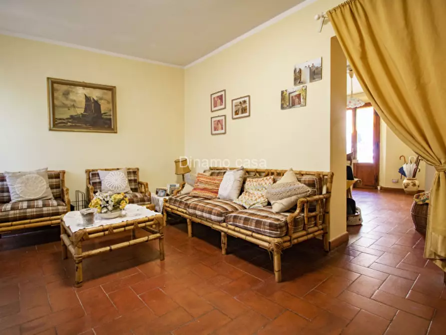 Immagine 12 di Casa indipendente in vendita  a Prato