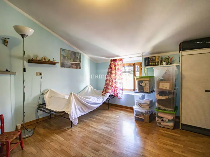 Immagine 18 di Casa indipendente in vendita  a Prato