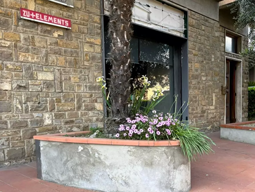 Immagine 2 di Negozio in affitto  in Viale Europa a Terranuova Bracciolini