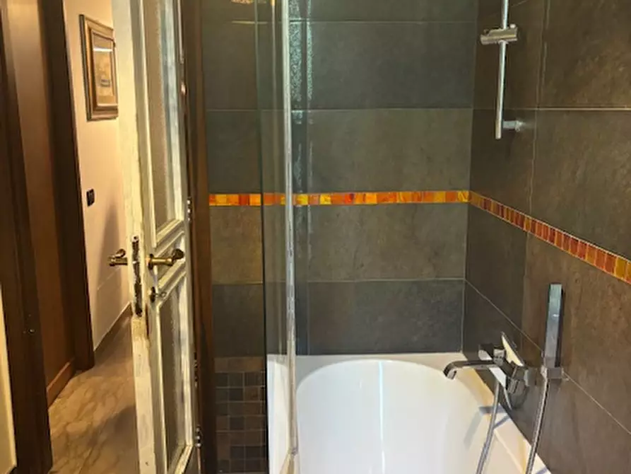 Immagine 6 di Appartamento in vendita  in via Schumann a Padova