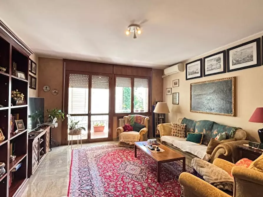 Immagine 13 di Appartamento in vendita  in via Schumann a Padova