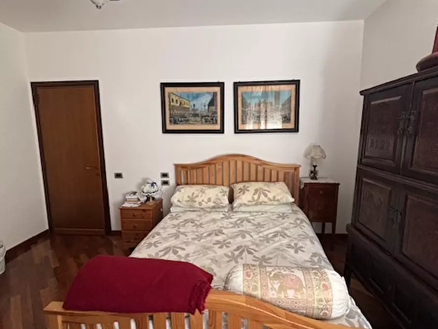 Immagine 32 di Appartamento in vendita  in via Schumann a Padova