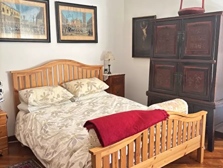 Immagine 33 di Appartamento in vendita  in via Schumann a Padova