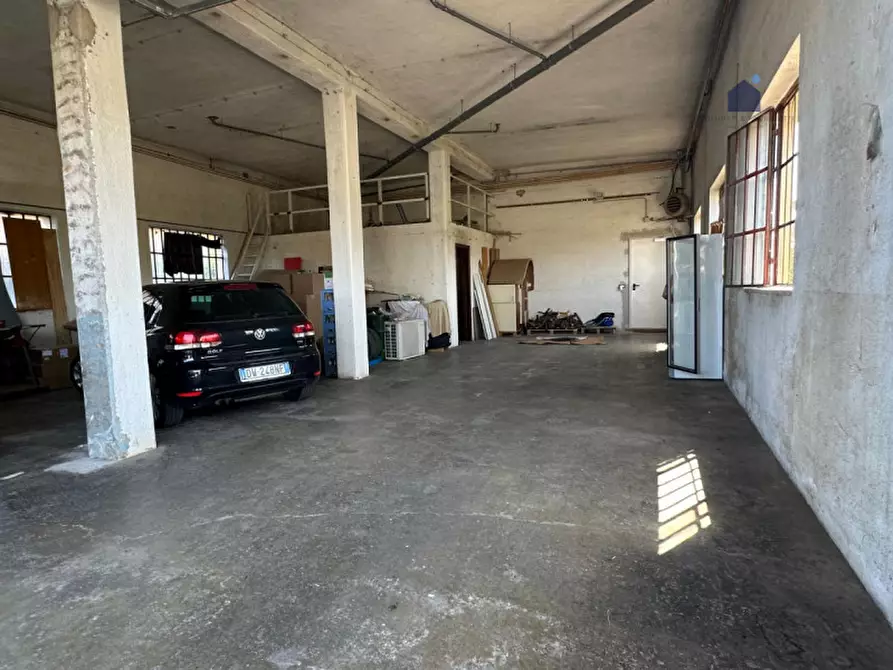 Immagine 11 di Magazzino in affitto  in via sonvigo 42 a Bedizzole