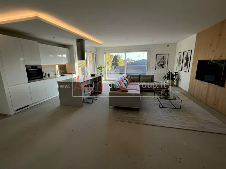 Immagine 2 di Appartamento in vendita  a Abano Terme