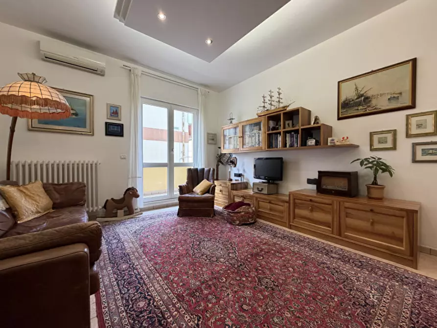 Immagine 3 di Appartamento in vendita  a Senigallia