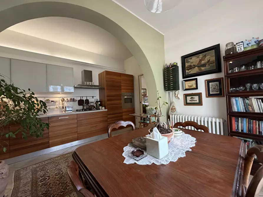 Immagine 13 di Appartamento in vendita  a Senigallia