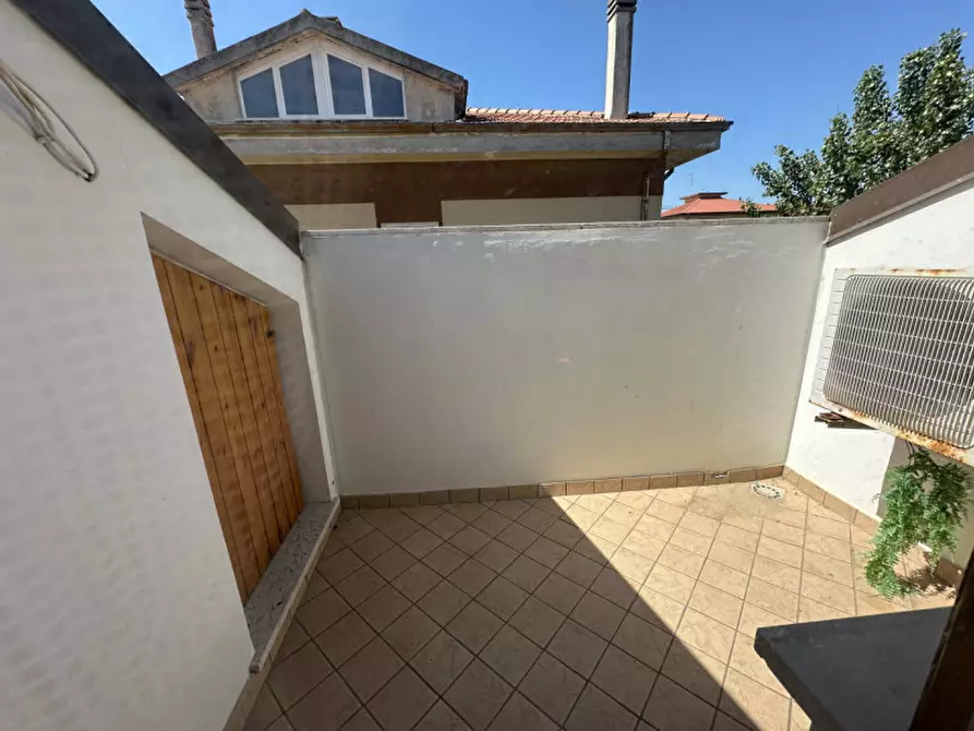 Immagine 28 di Appartamento in vendita  a Senigallia