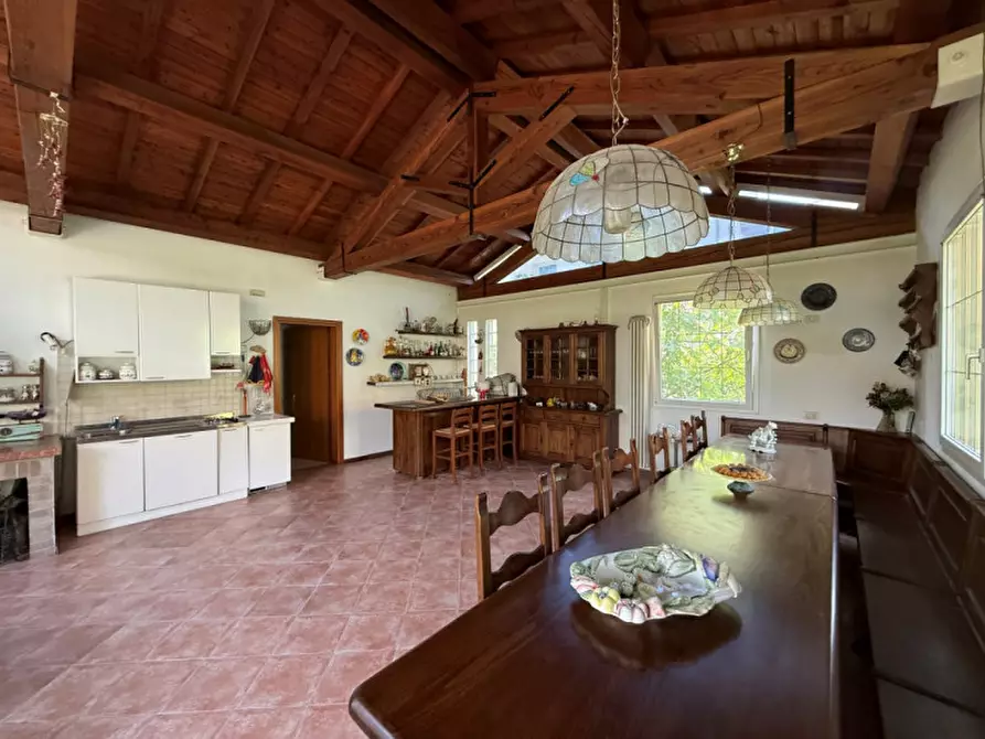 Immagine 1 di Villa in vendita  in Via Pajello a Vicenza