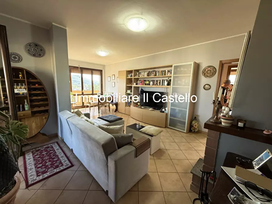 Immagine 3 di Appartamento in vendita  in Via Dante Alighieri a Panicale