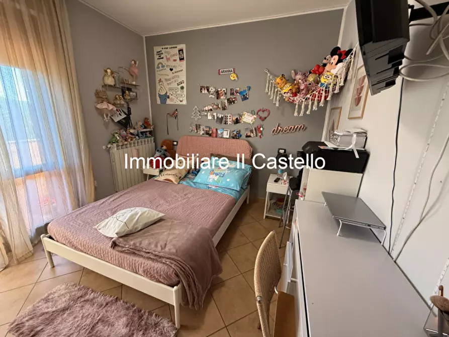 Immagine 14 di Appartamento in vendita  in Via Dante Alighieri a Panicale