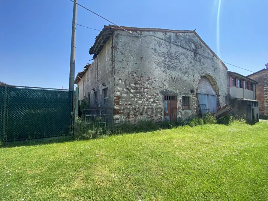 Immagine 4 di Rustico / casale in vendita  in Via Bartolomeo Colleoni a Malo