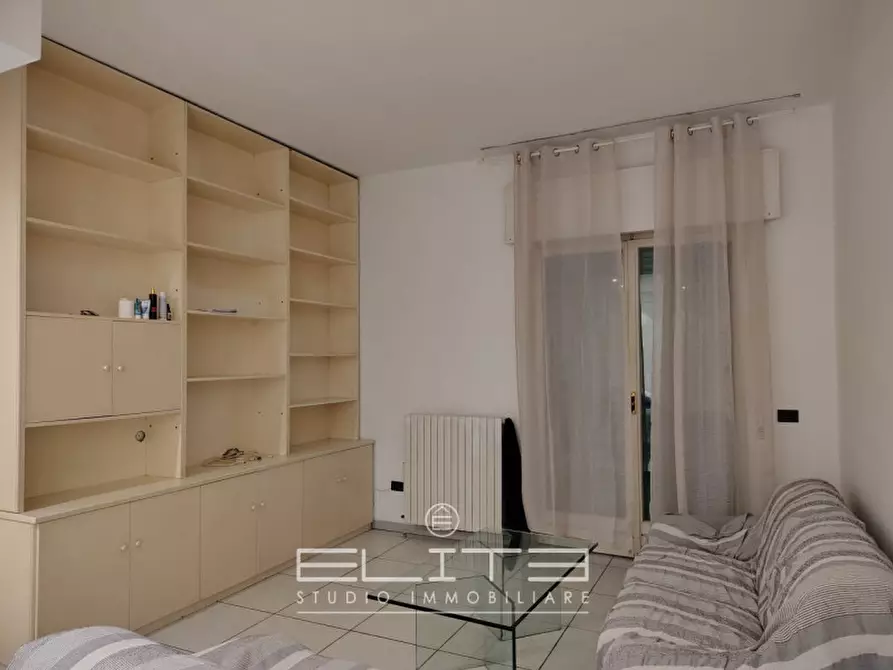 Immagine 12 di Appartamento in affitto  a Ancona