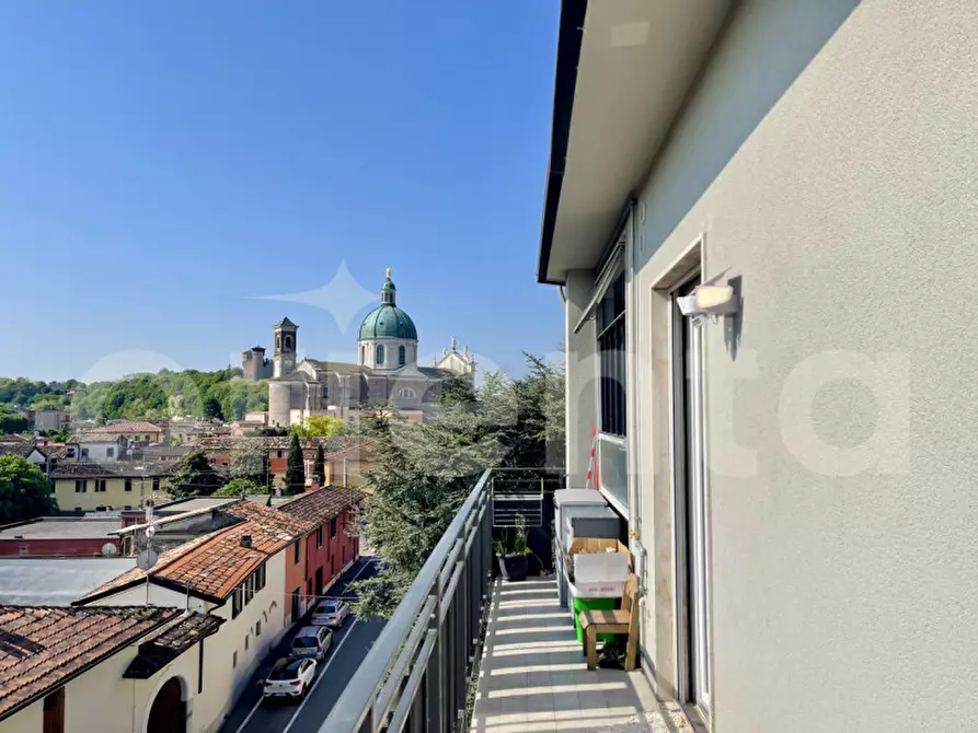 Immagine 12 di Appartamento in vendita  in Via Felice Cavallotti a Montichiari