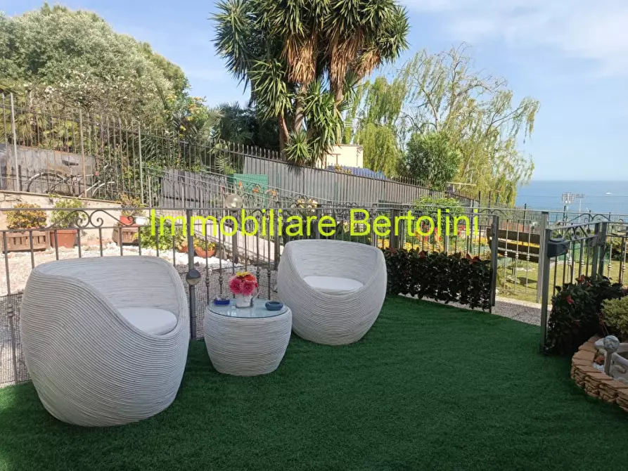 Immagine 6 di Appartamento in vendita  in VIA PADRE SEMERIA a San Remo