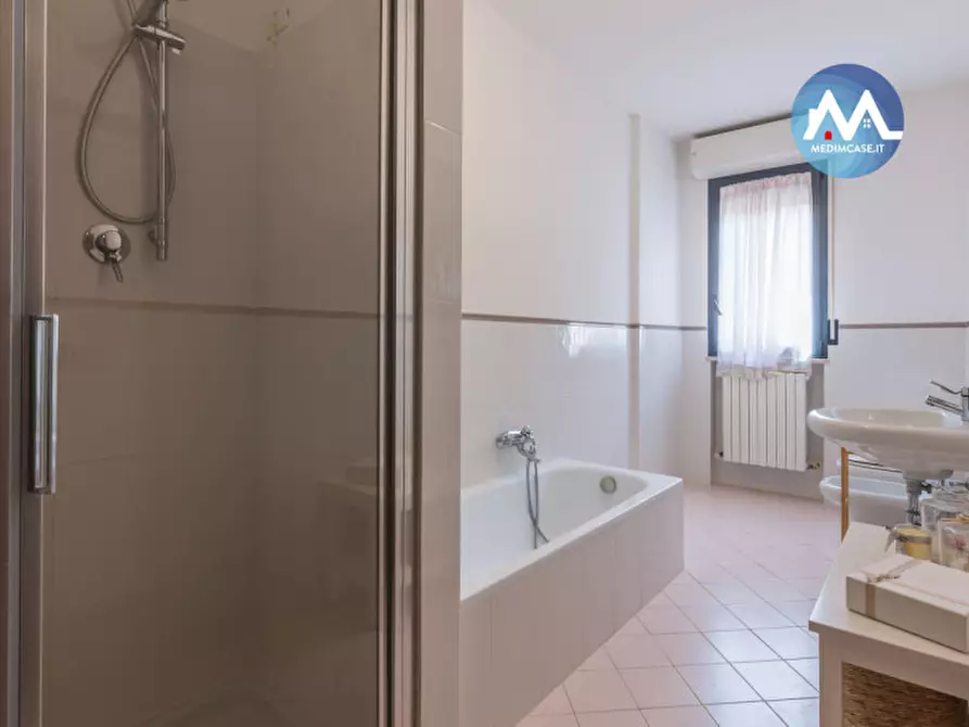 Immagine 15 di Appartamento in vendita  in Via Montegrappa a Pesaro