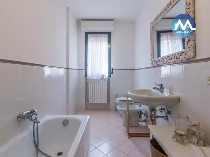 Immagine 17 di Appartamento in vendita  in Via Montegrappa a Pesaro