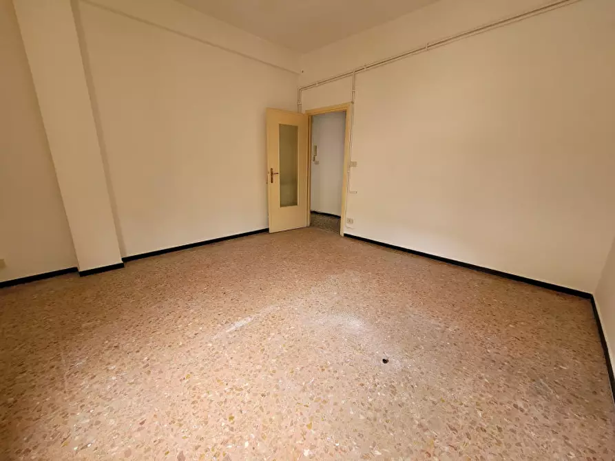 Immagine 5 di Appartamento in vendita  in via turati a Savona