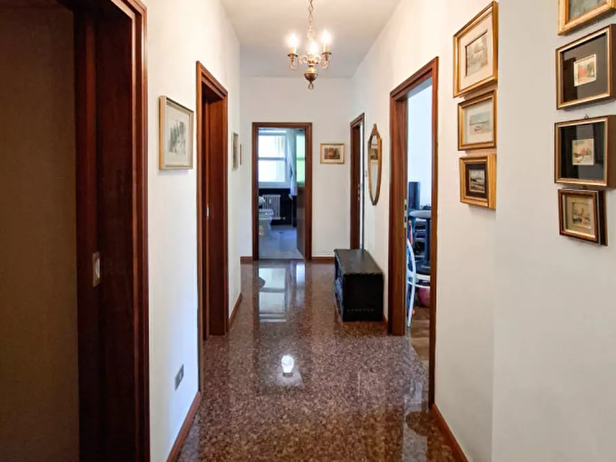 Immagine 3 di Appartamento in vendita  in piazza san vigilio 15 a Merano .Meran.