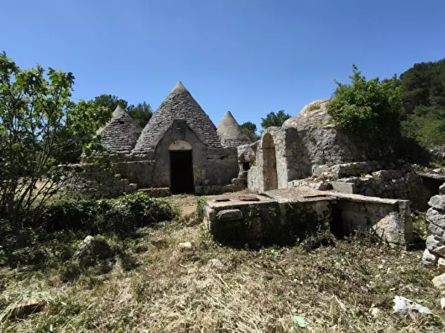 Immagine 9 di Rustico / casale in vendita  a Ceglie Messapico