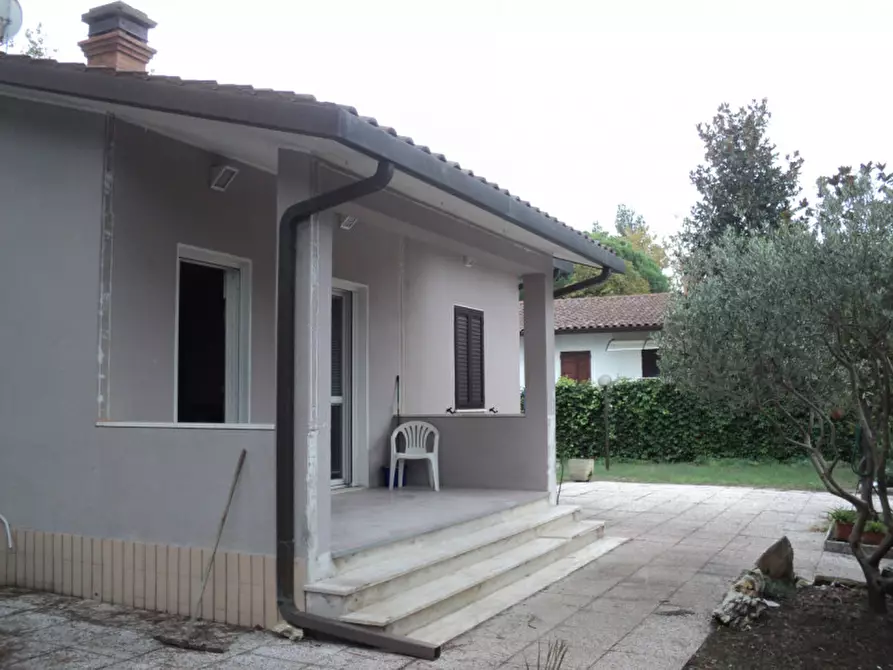 Immagine 2 di Casa bifamiliare in vendita  in Viale San Salvador 11 a Comacchio