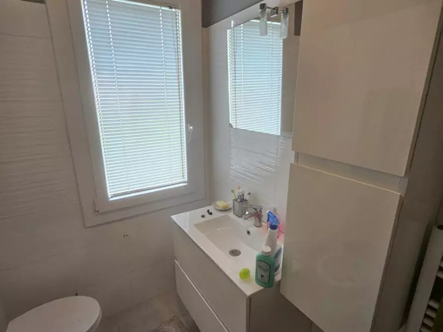 Immagine 22 di Casa bifamiliare in vendita  in Viale San Salvador 11 a Comacchio