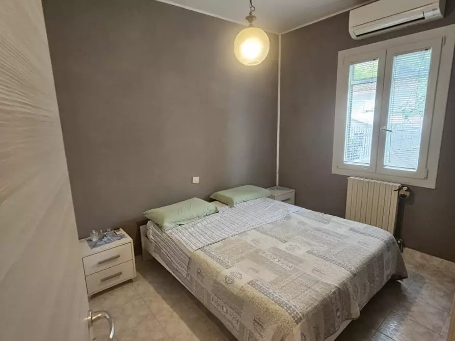 Immagine 26 di Casa bifamiliare in vendita  in Viale San Salvador 11 a Comacchio