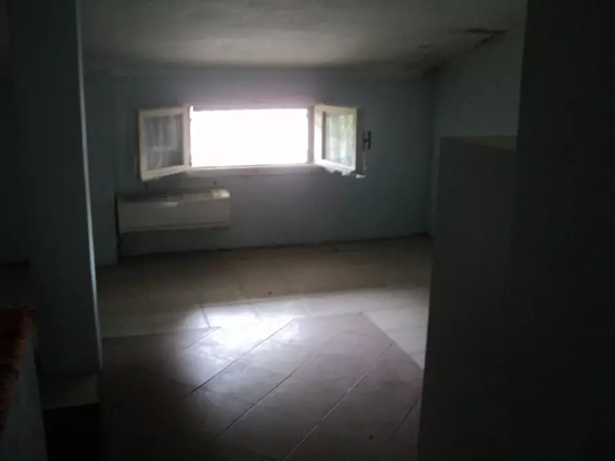 Immagine 38 di Casa bifamiliare in vendita  in Viale San Salvador 11 a Comacchio